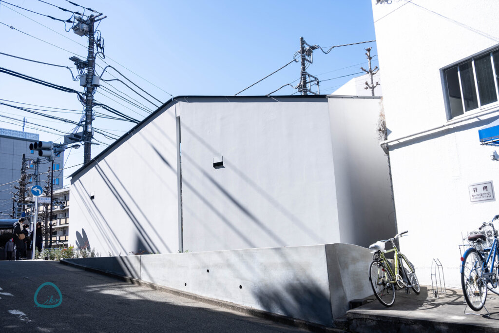 THE TOKYO TOILET／トーキョートイレット 幡ヶ谷公衆トイレ