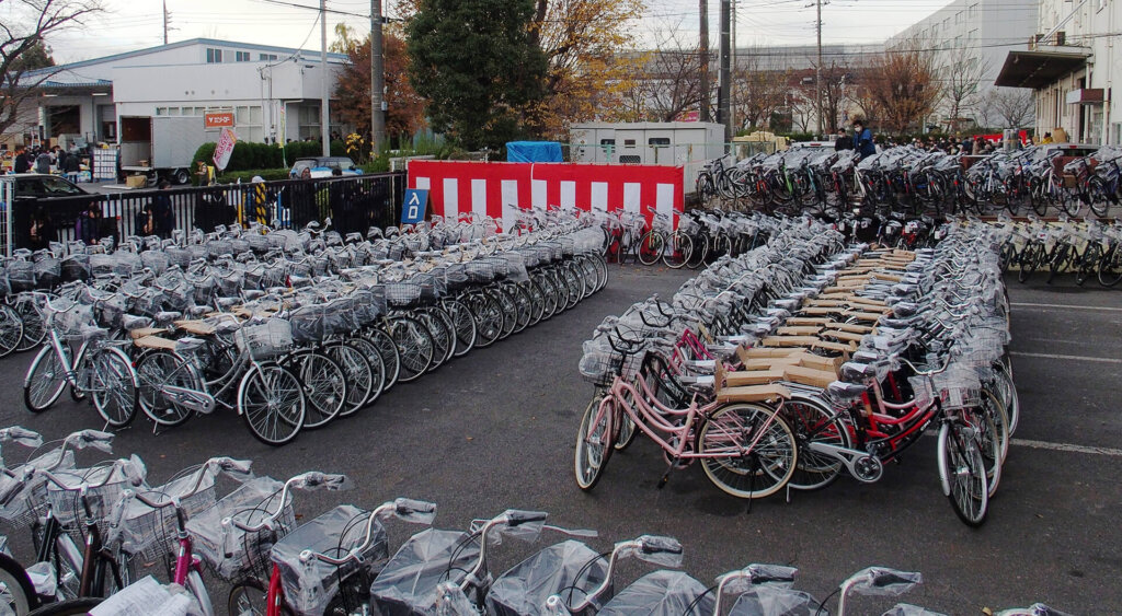 自転車メーカー ホダカ 倉庫直売　自転車アウトレットセール