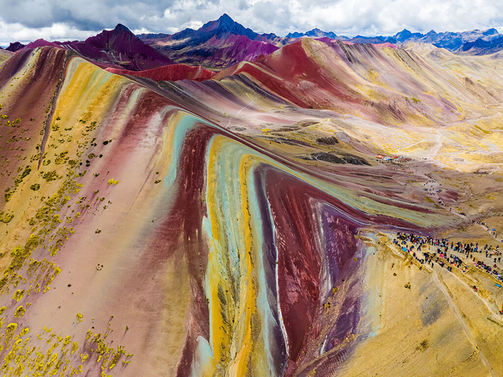 虹色の山 レインボーマウンテン／ペルー