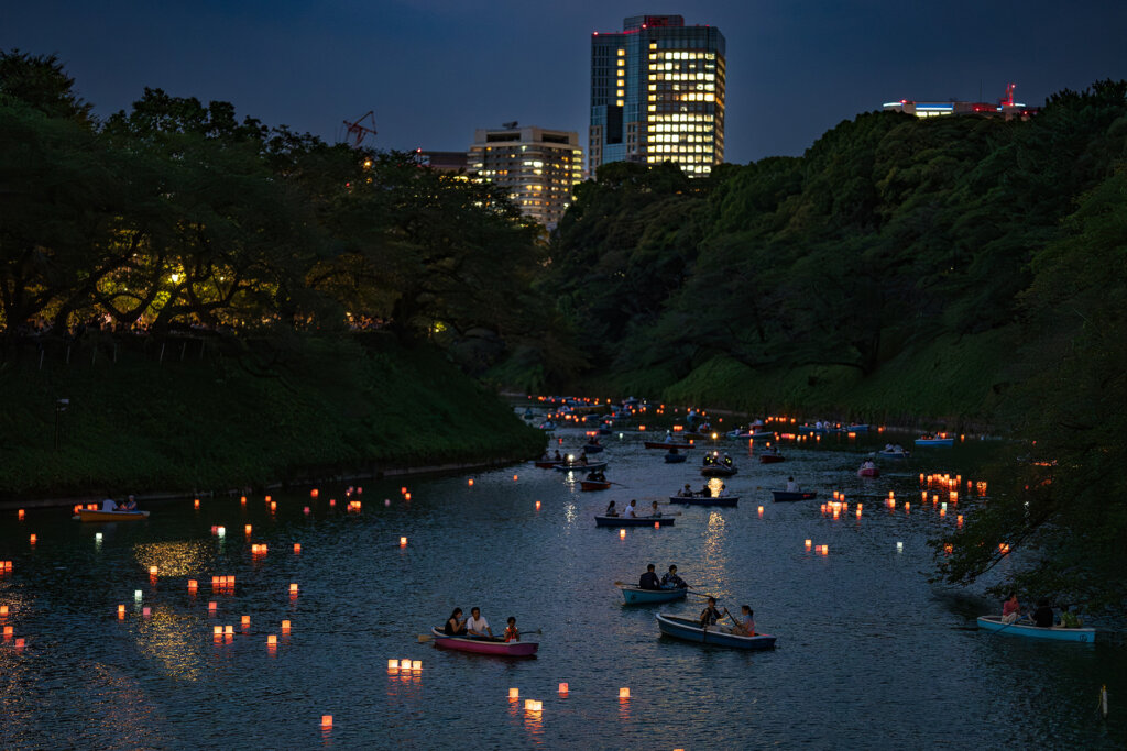 皇居千鳥ヶ淵 灯ろう流し