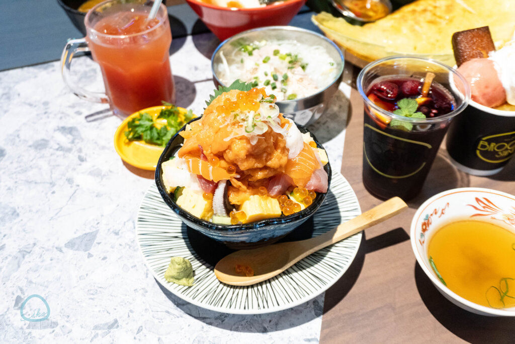 フードスタヂアムトーキョー　海鮮丼