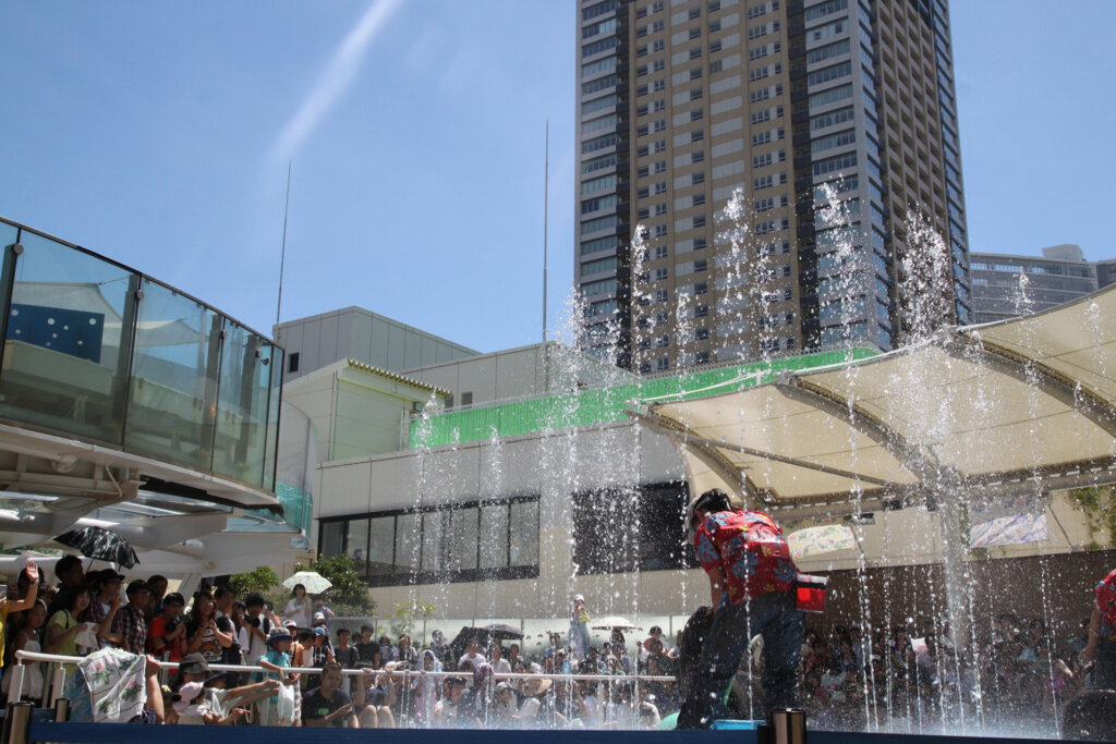 サンシャイン水族館の夏イベント アシカSplash！ ウォーターキャノン