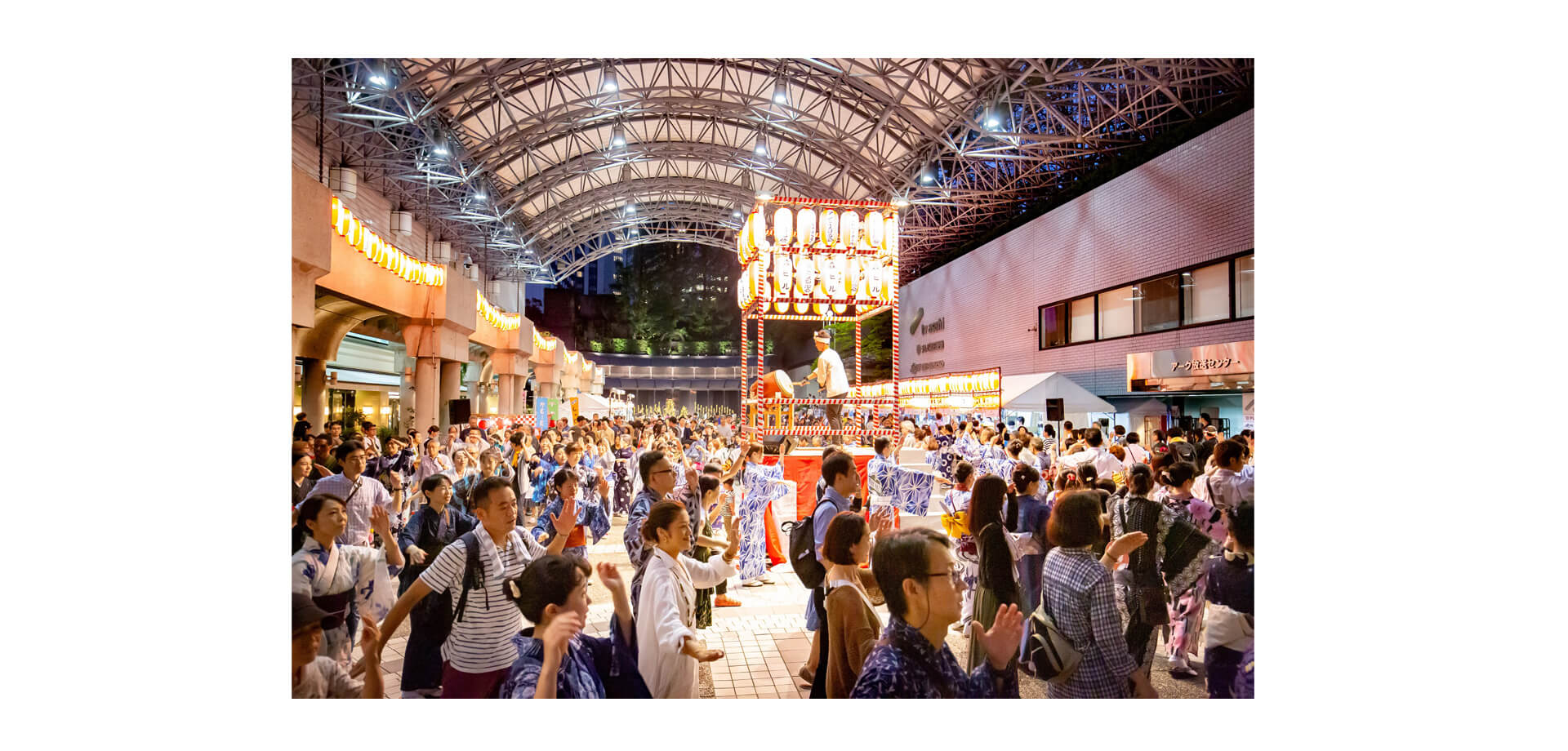 アークヒルズ 秋祭り 2024 盆踊り風景