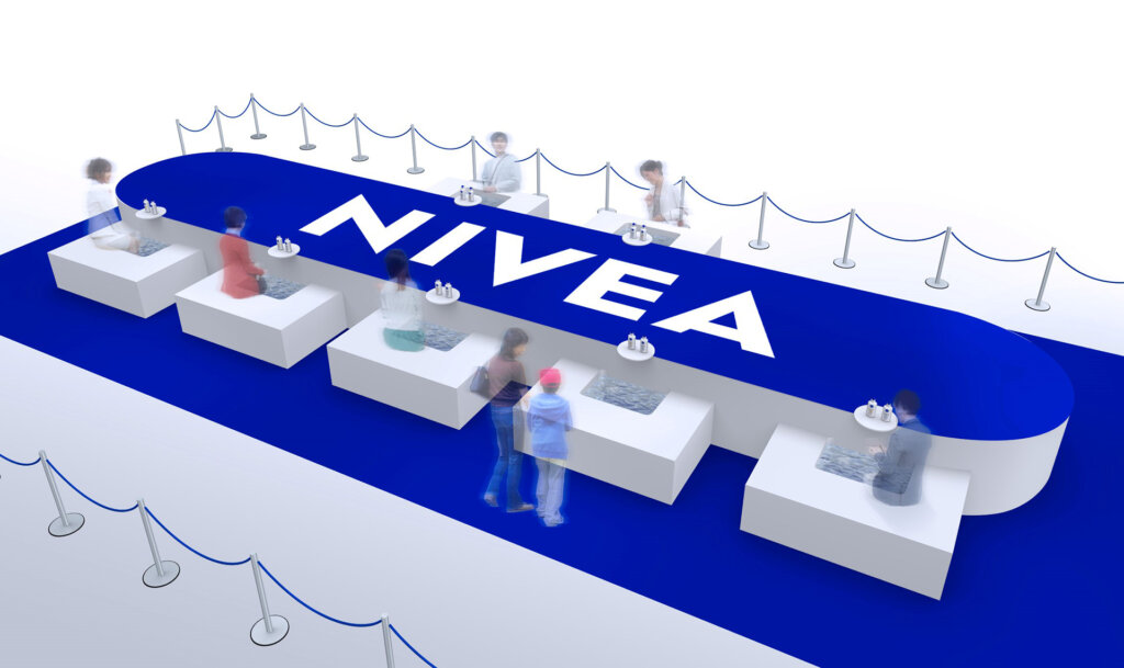 六本木ヒルズ大屋根プラザ「NIVEA Repair Expert Lab.」足湯イベント