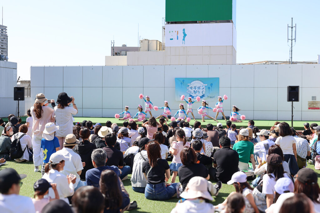 オギボン祭り 会場風景