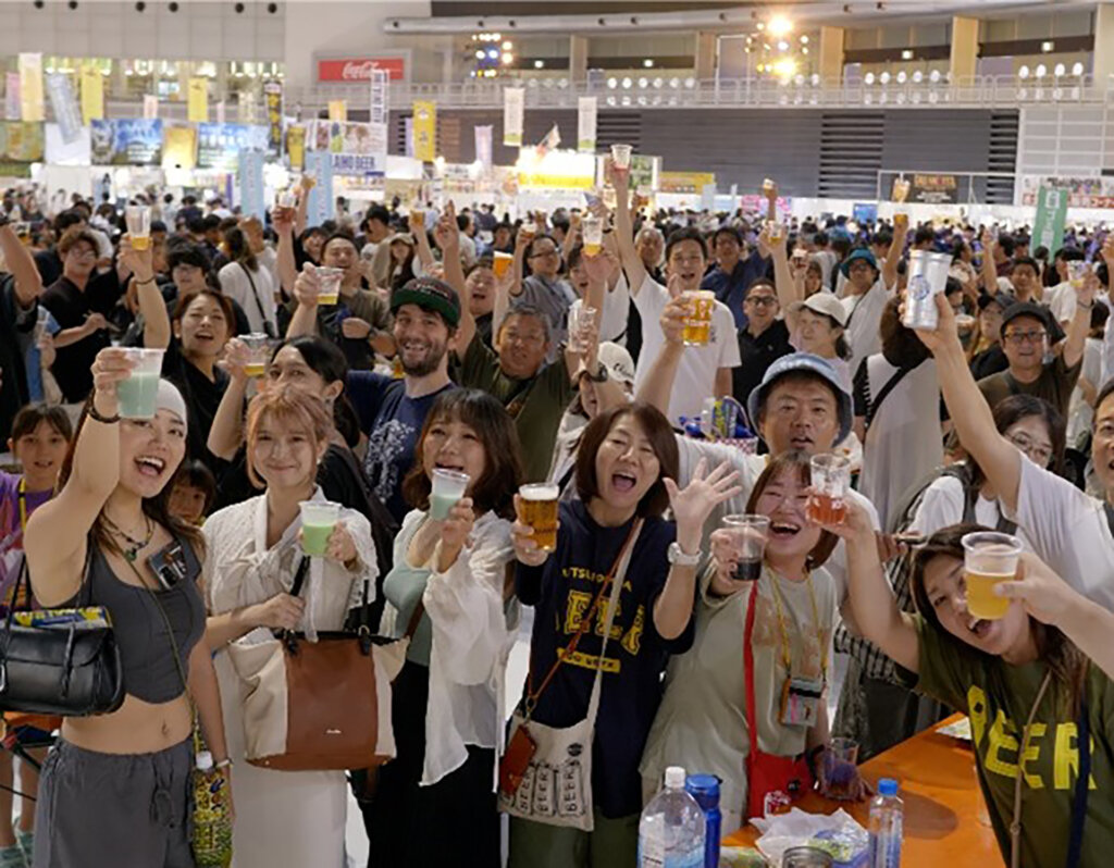 けやきひろば秋のビール祭り　集合写真