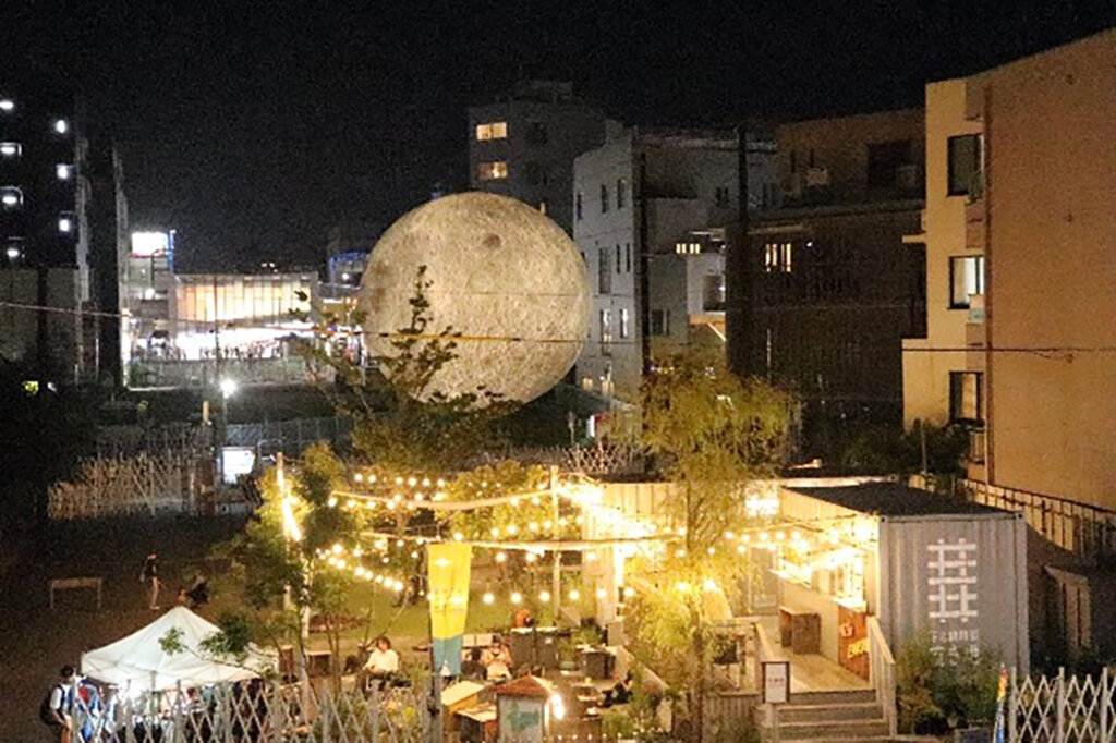 ムーンアートナイト下北沢　作品展示風景