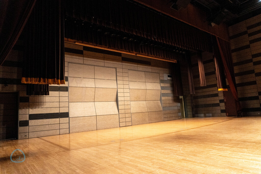 相模原　藤野芸術の家　講堂　ホール