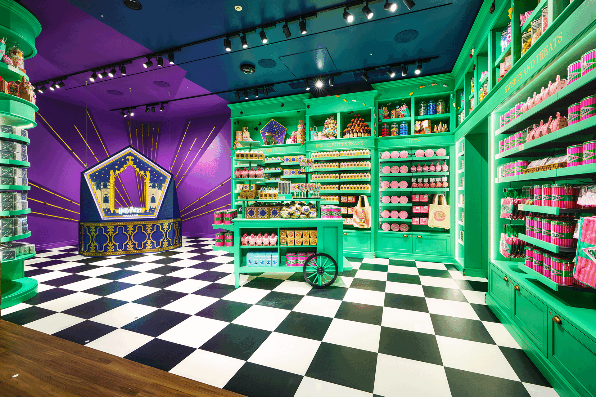 ハリー・ポッター ショップ 原宿 　店内の様子