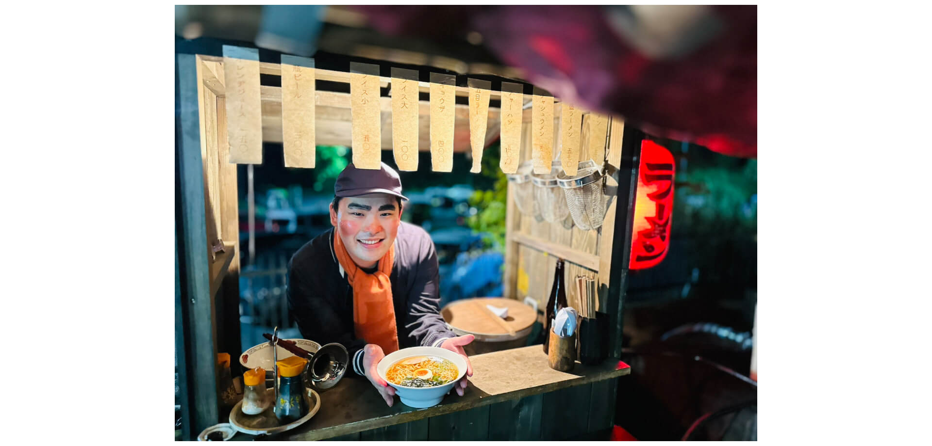 玉川テラスの屋台でラーメン提供