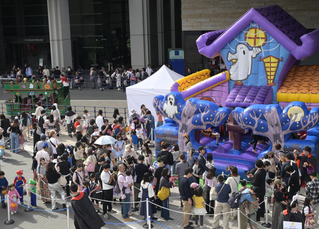 大型バルーン 二子玉川ハロウィンパーティー2025 会場風景
