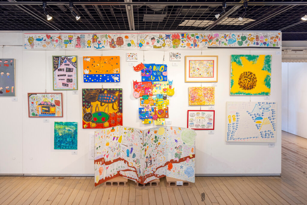 かながわともいきアート展　展示会場風景