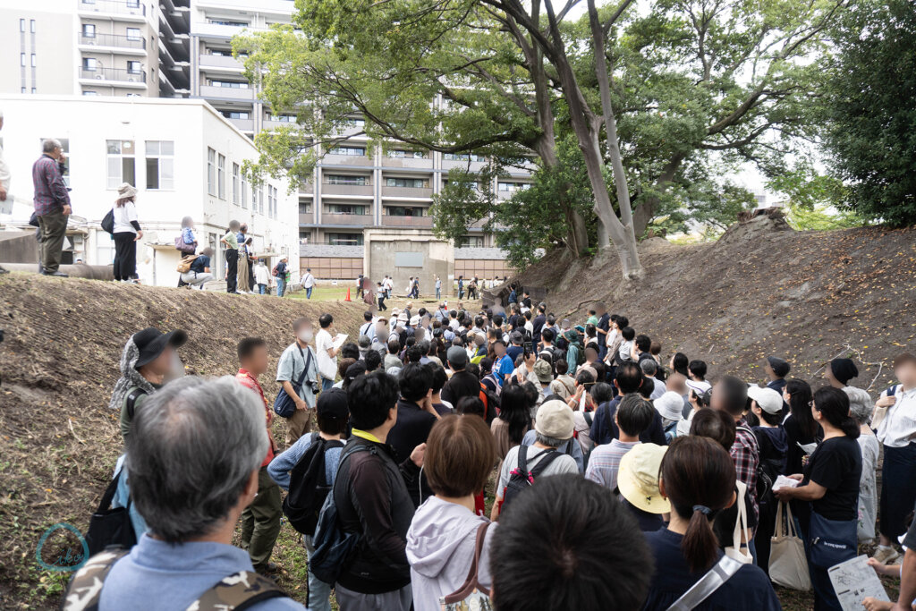 陸軍板橋火薬製造所跡 旧野口研究所 見学に群がる人々