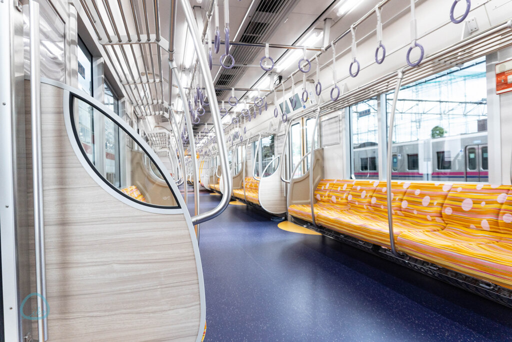 京王線　2000系電車　内装