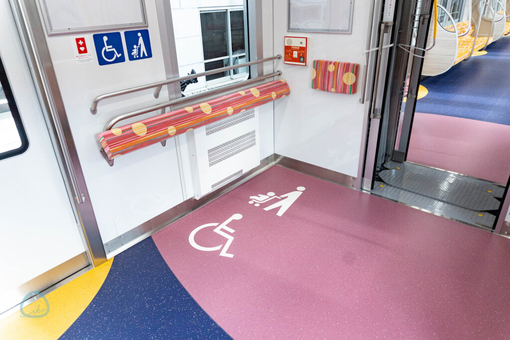 京王線　2000系電車　内装