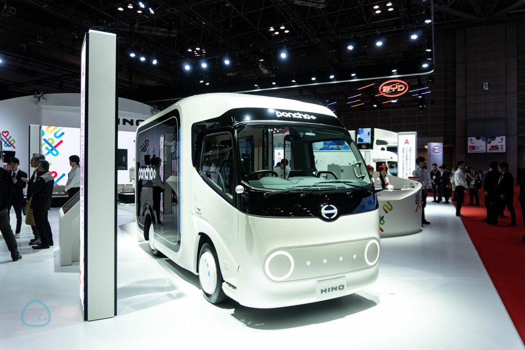 ジャパンモビリティショー　日野　ポンチョドット　運送車