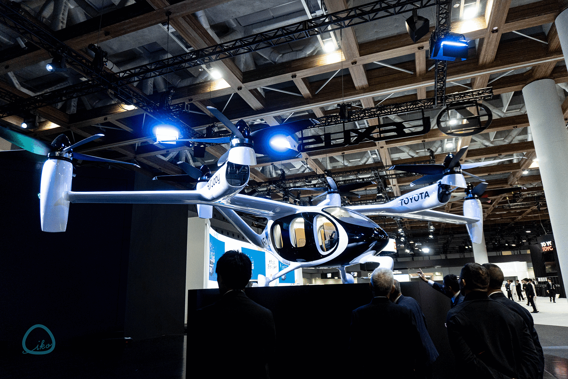 ホンダジェット　トヨタ垂直離着陸機