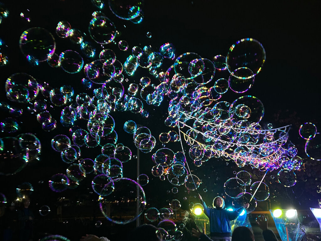 シャボン玉ショーの様子
