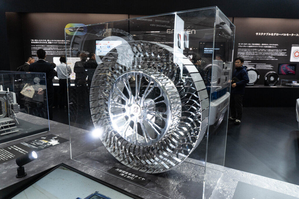 ジャパンモビリティショー2025　ブリヂストン　宇宙タイヤ