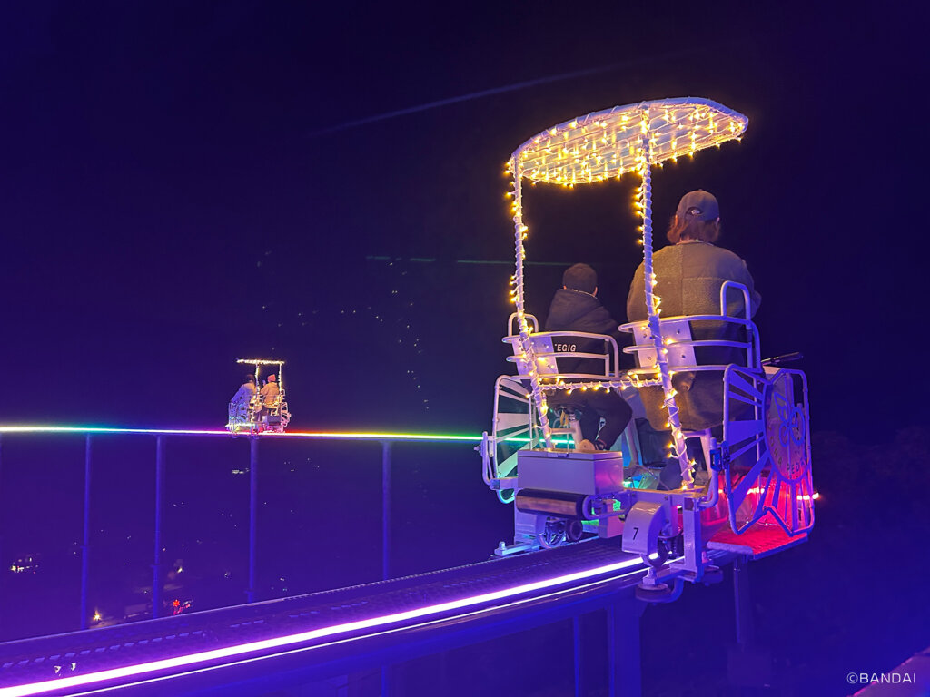 さがみ湖イルミリオン　たまごっち　乗り物乗車風景