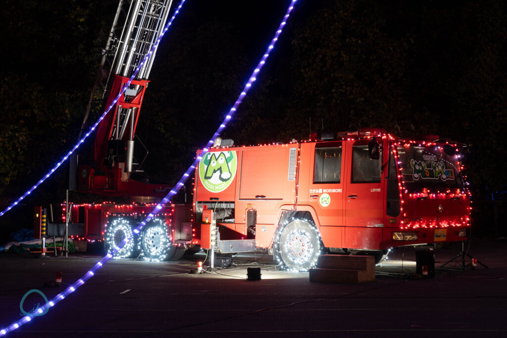 さがみ湖イルミリオン　たまごっち　会場風景　消防車
