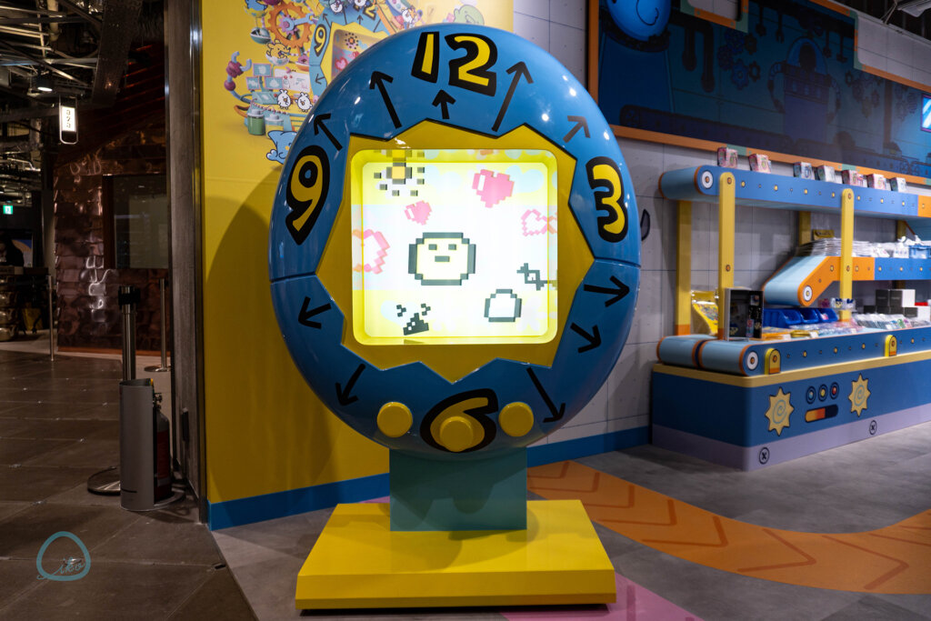 たまごっちふぁくとり~！　原宿　店内風景　巨大たまごっち