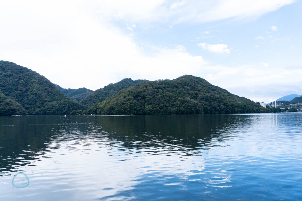 相模湖　遊覧船からの眺め