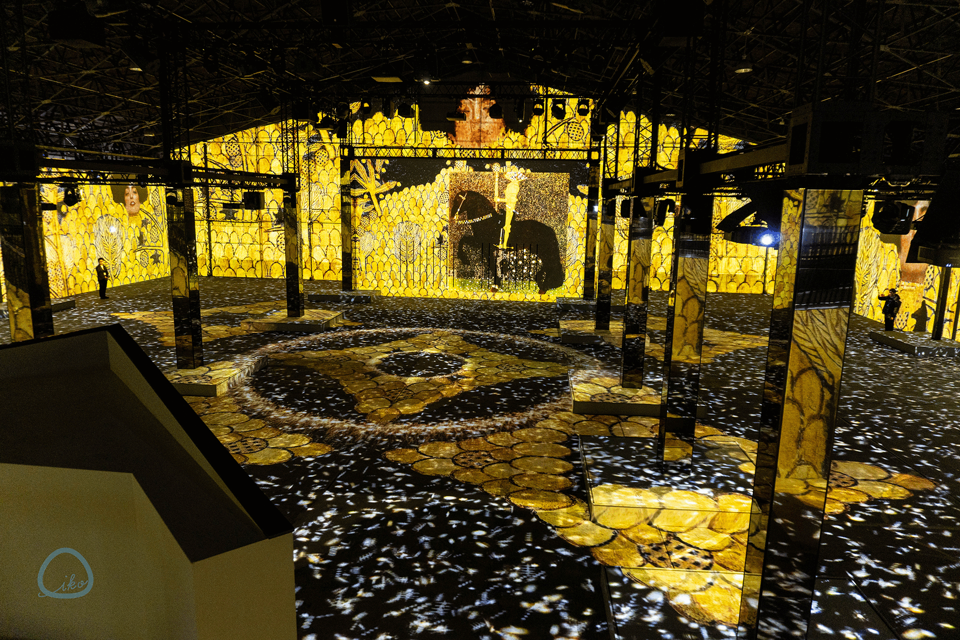 THE MOVEUM YOKOHAMA 会場風景　俯瞰