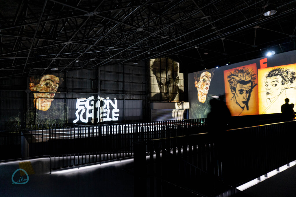 THE MOVEUM YOKOHAMA 会場風景　2階からの眺め