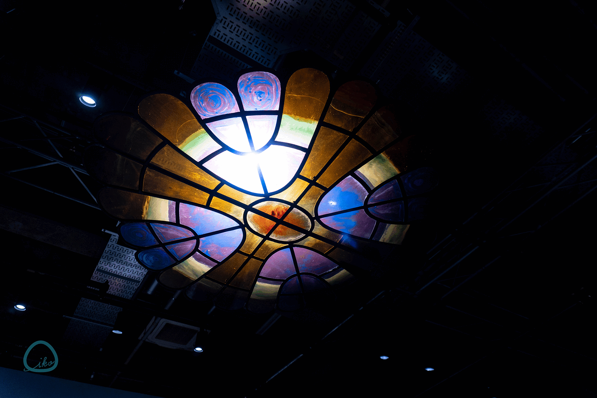 NAKED meets ガウディ展　ステンドグラス