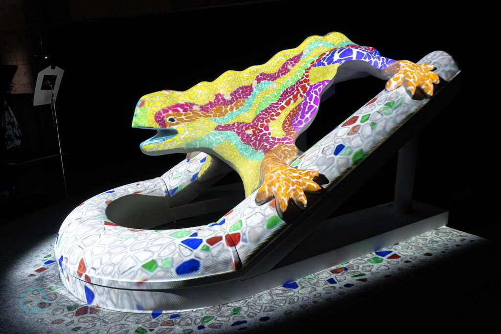 NAKED meets ガウディ展　デジタル体験展示　カメレオン着色