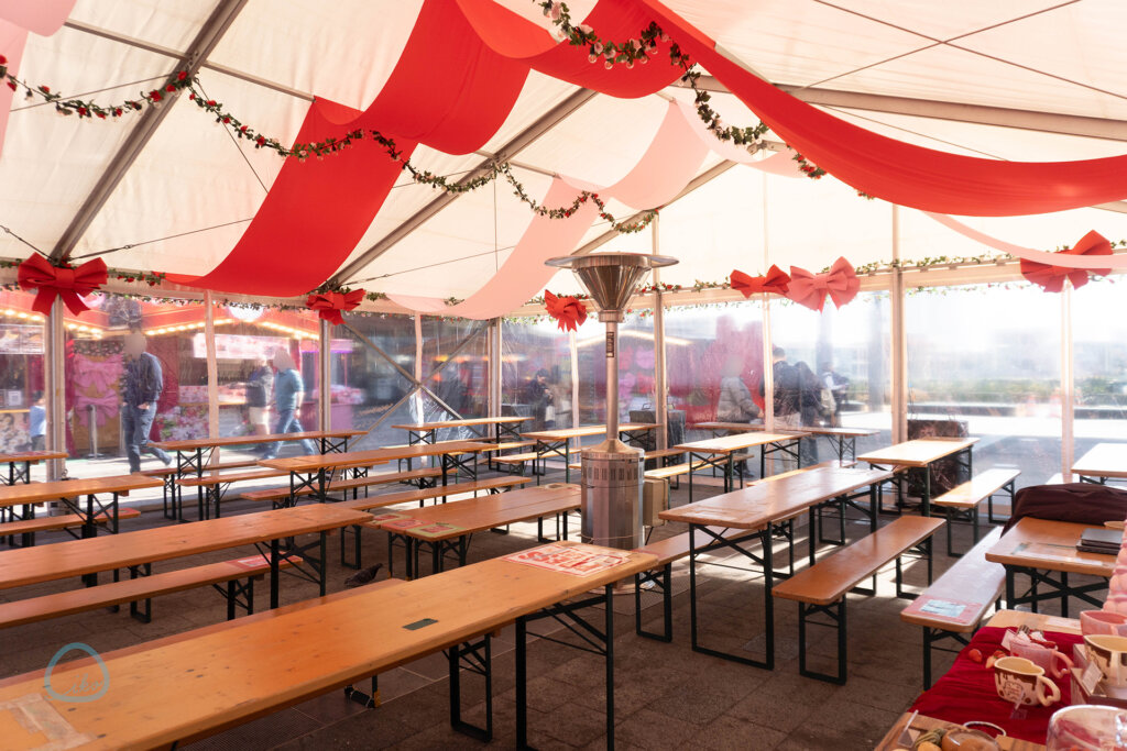 ストロベリー＆チョコレートフェス　テント内