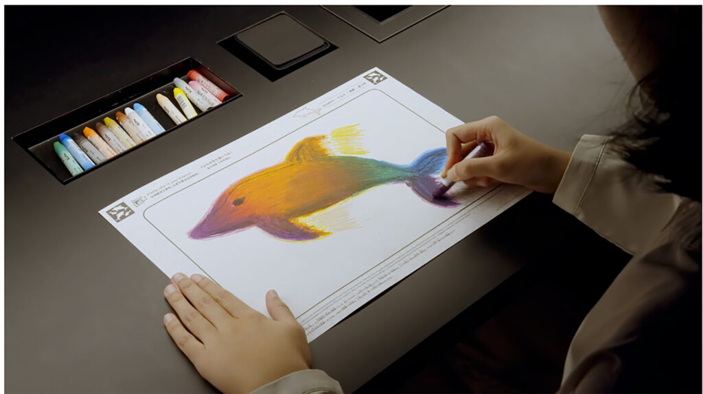 航空科学博物館「チームラボ スケッチ環世界」イラストを描く