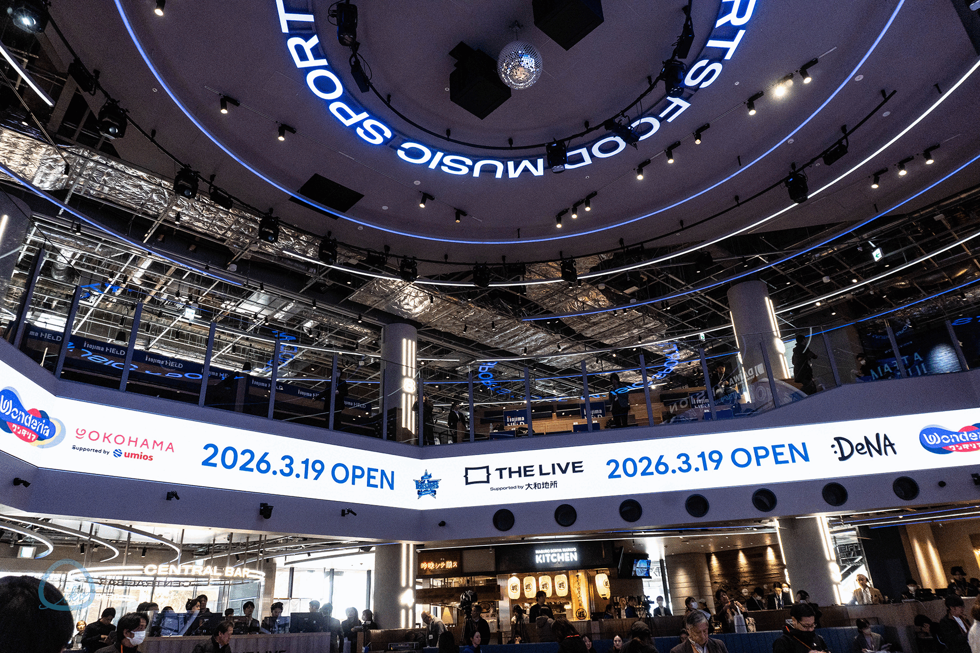 ベースゲート横浜　THE LIVE　天井 ノジマシート