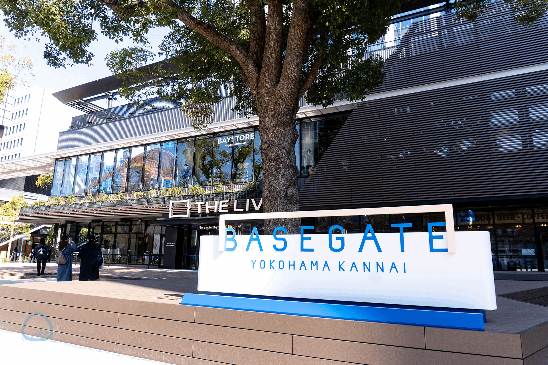 ベースゲート横浜　THE LIVE　外観