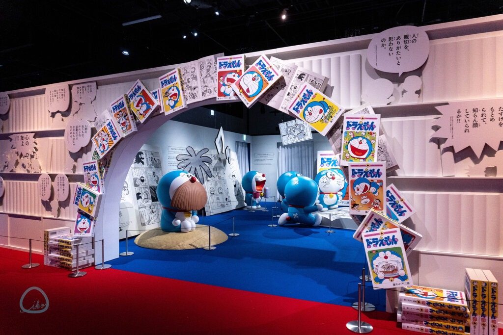 100%ドラえもん&フレンズ　メインゲート