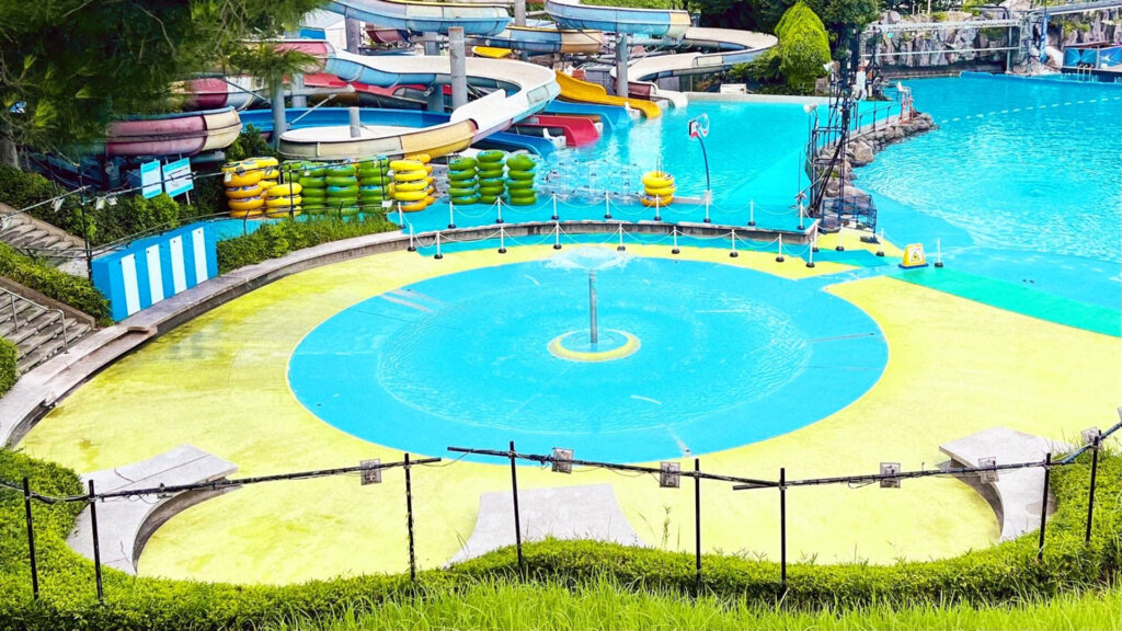 西武園ゆうえんちのプール