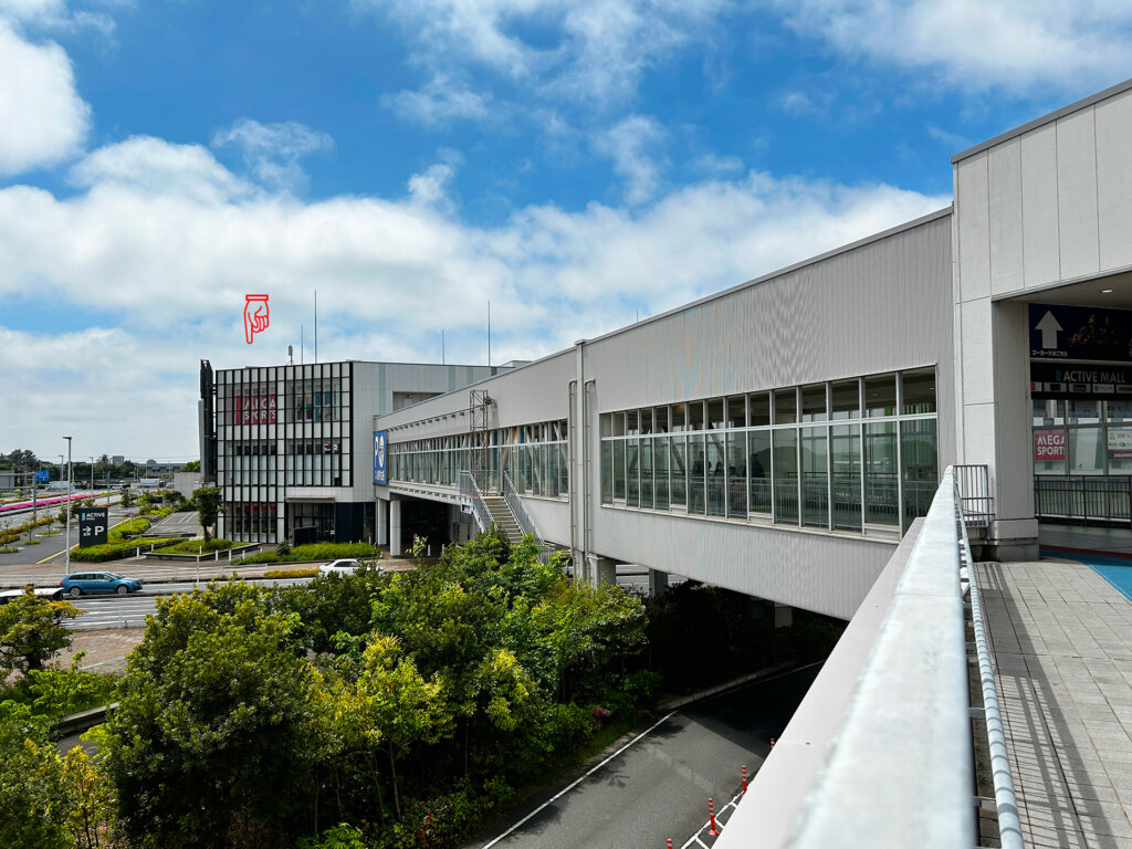 イオンモール幕張新都心 アクティブモール建物外観