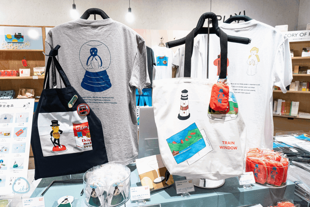 イラストレーター 安西水丸展 展示風景 Tシャツ