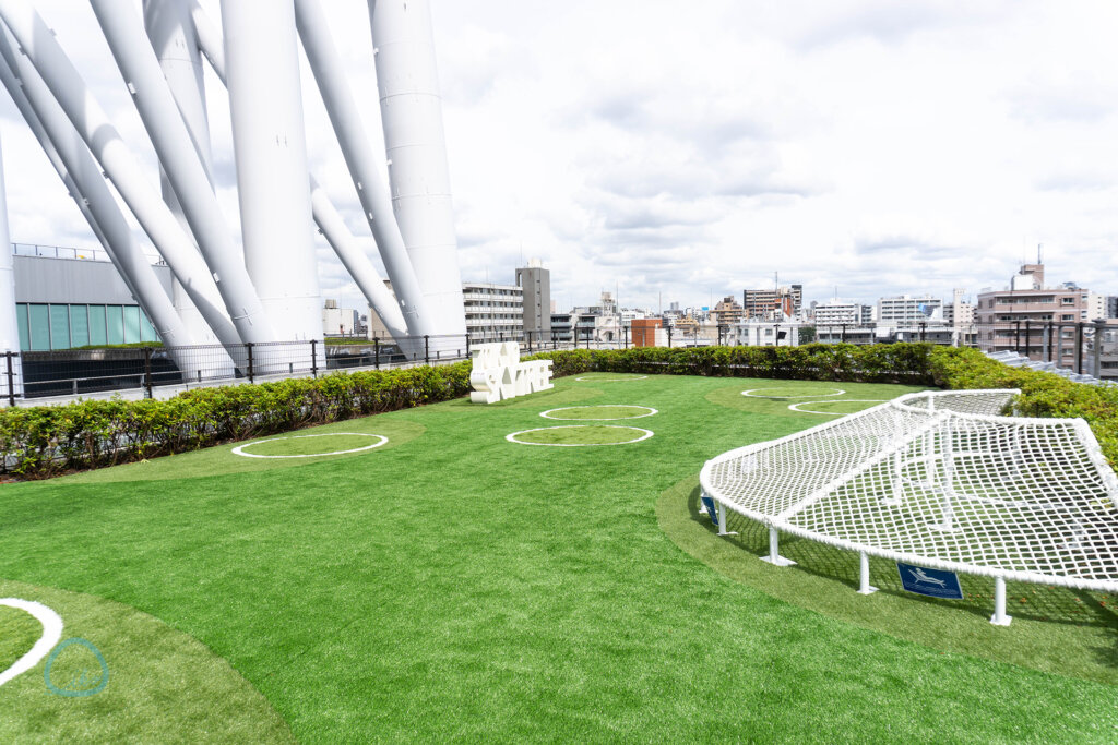 LOOK UP CAFE TOKYO SKYTREE　芝生エリアの眺め
