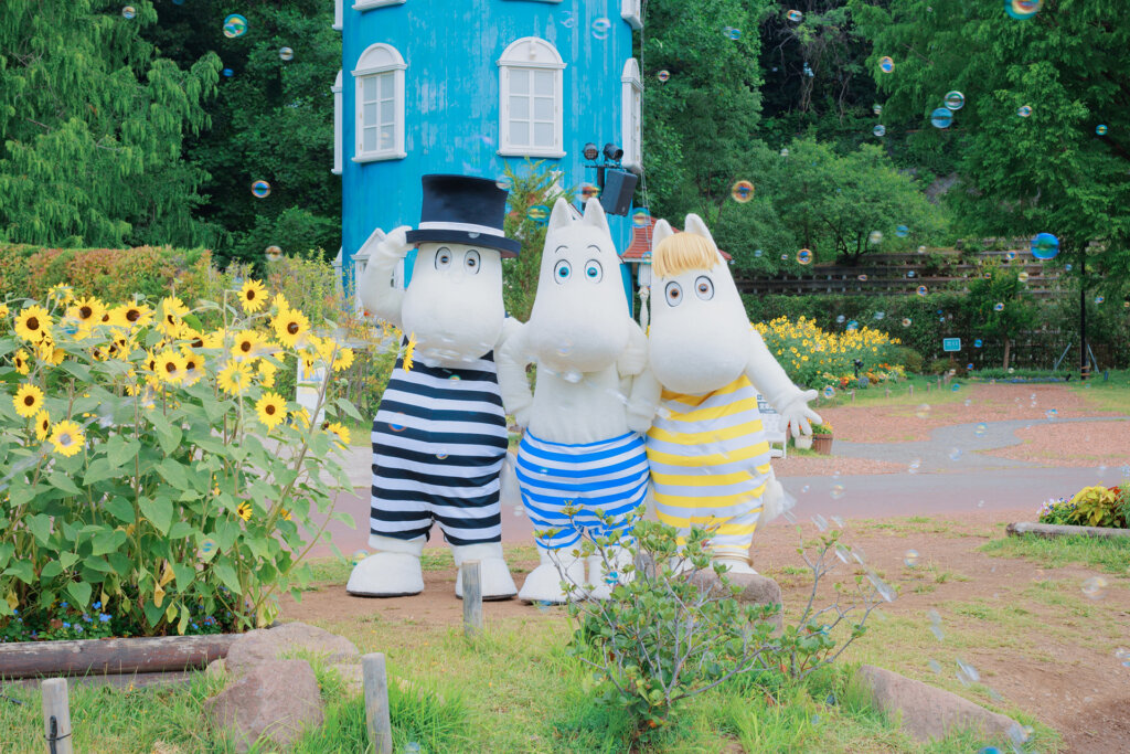 水着姿のムーミン一家