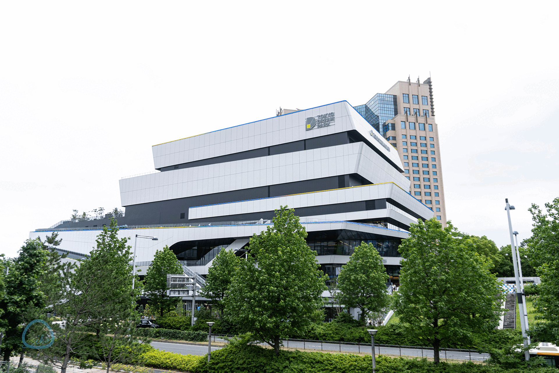 東京ドリームパーク　建物外観