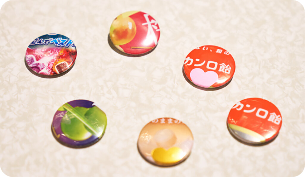 カンロパッケージを使ったバッジ