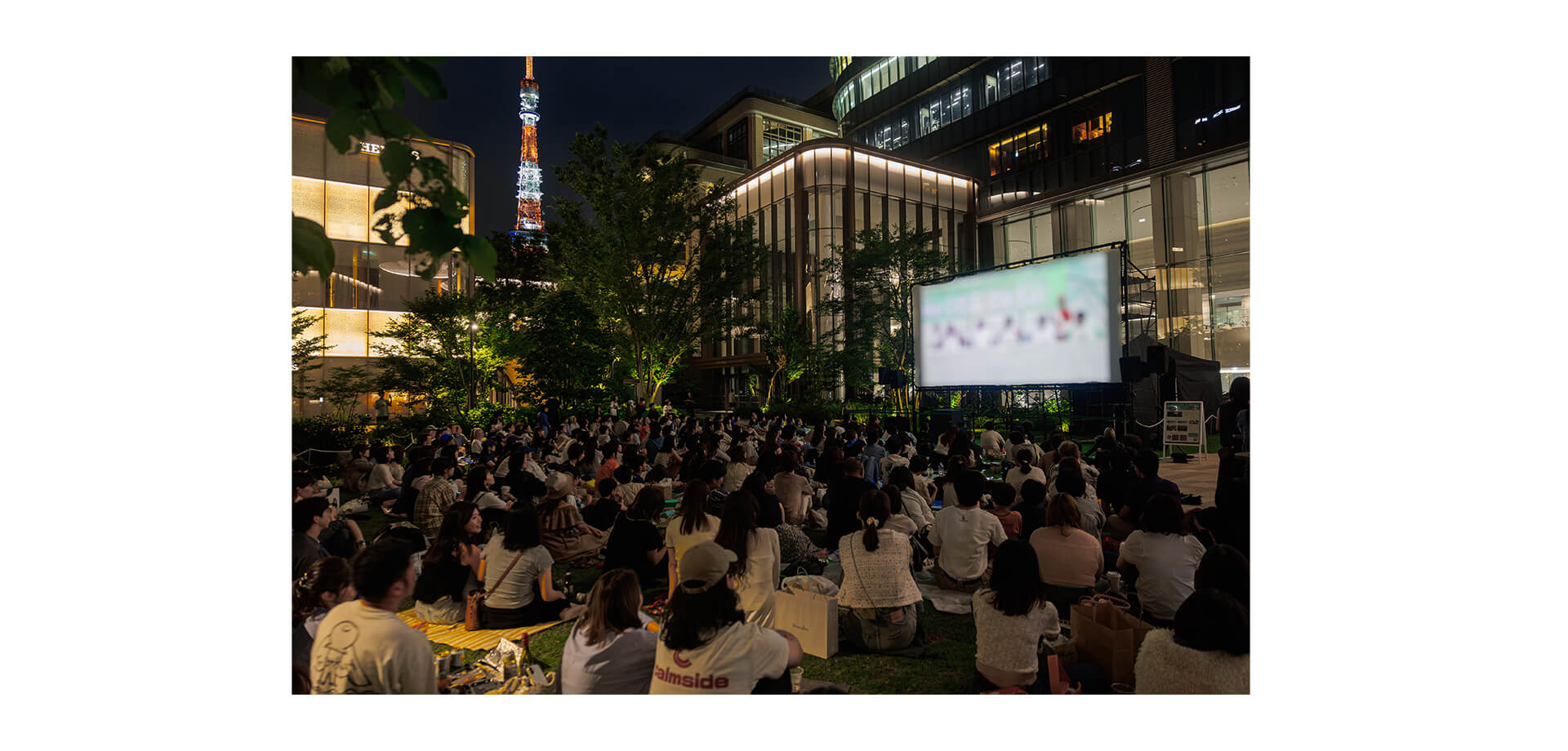 麻布台ヒルズ「OUTDOOR CINEMA」 風景