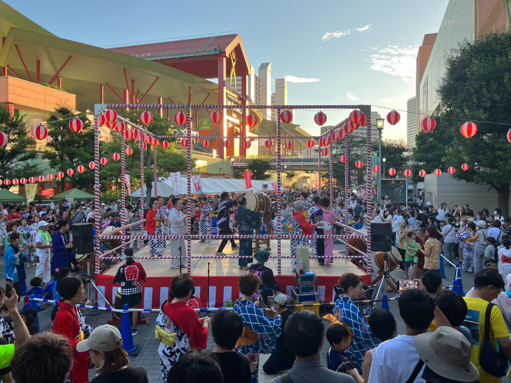 盆踊り風景