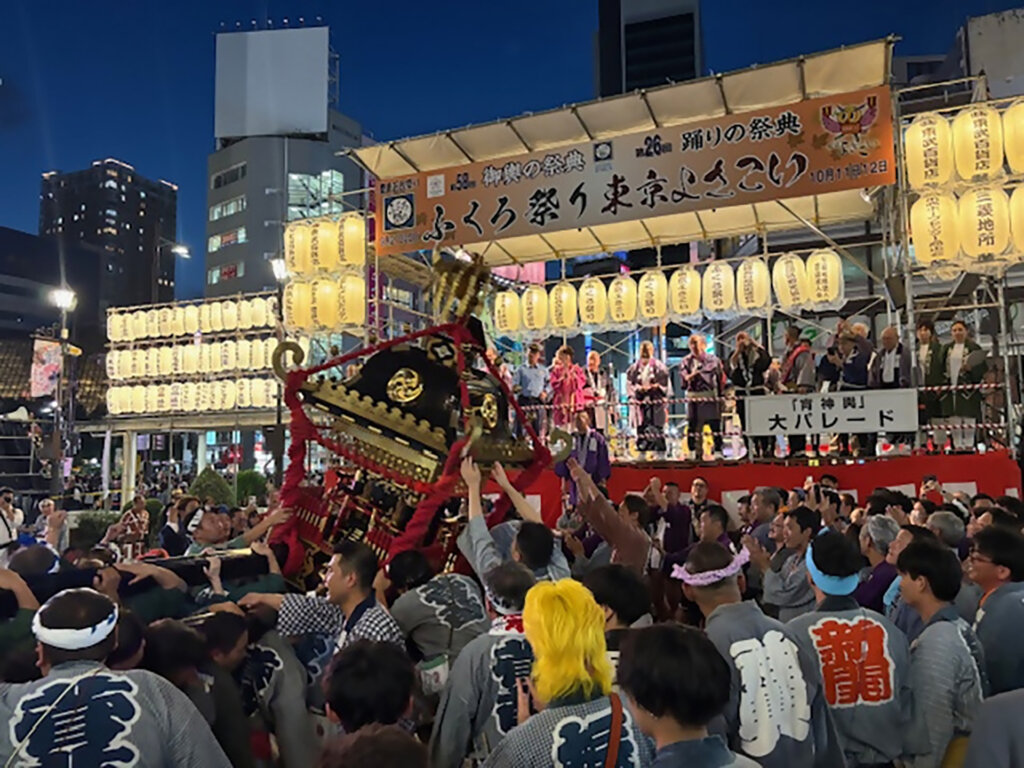 池袋　ふくろ祭り　よさこい　御輿の様子