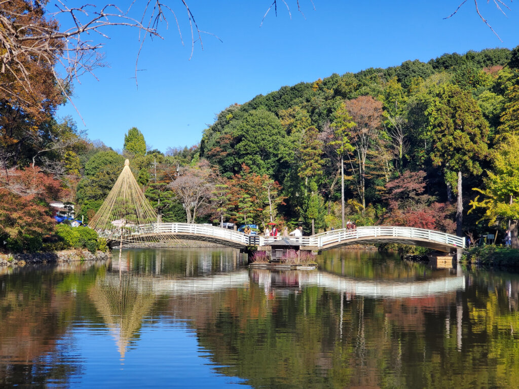 薬師池のめがね橋