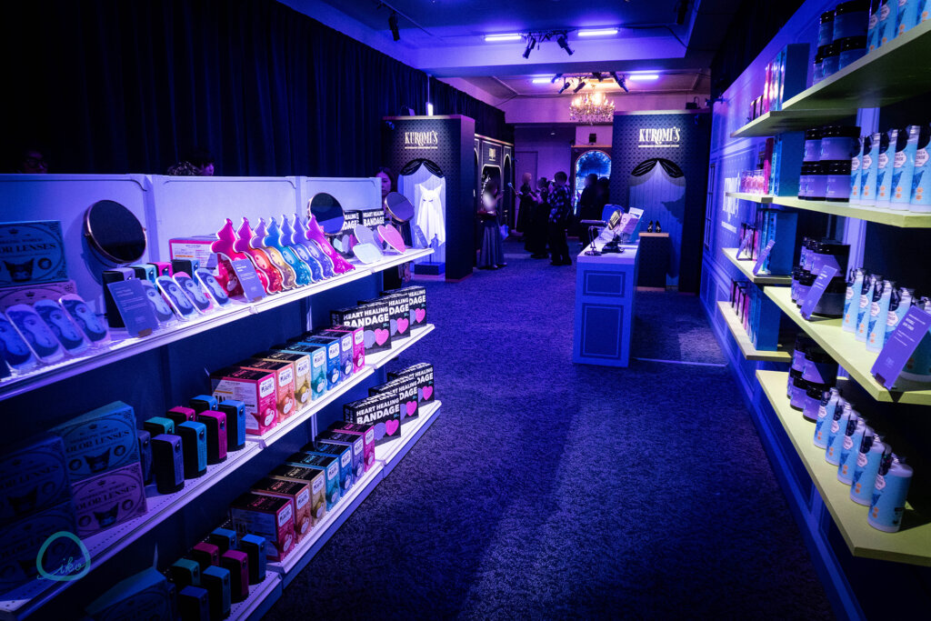 KUROMI'S MYSTERIOUS DEPARTMENT STORE　コスメショップ